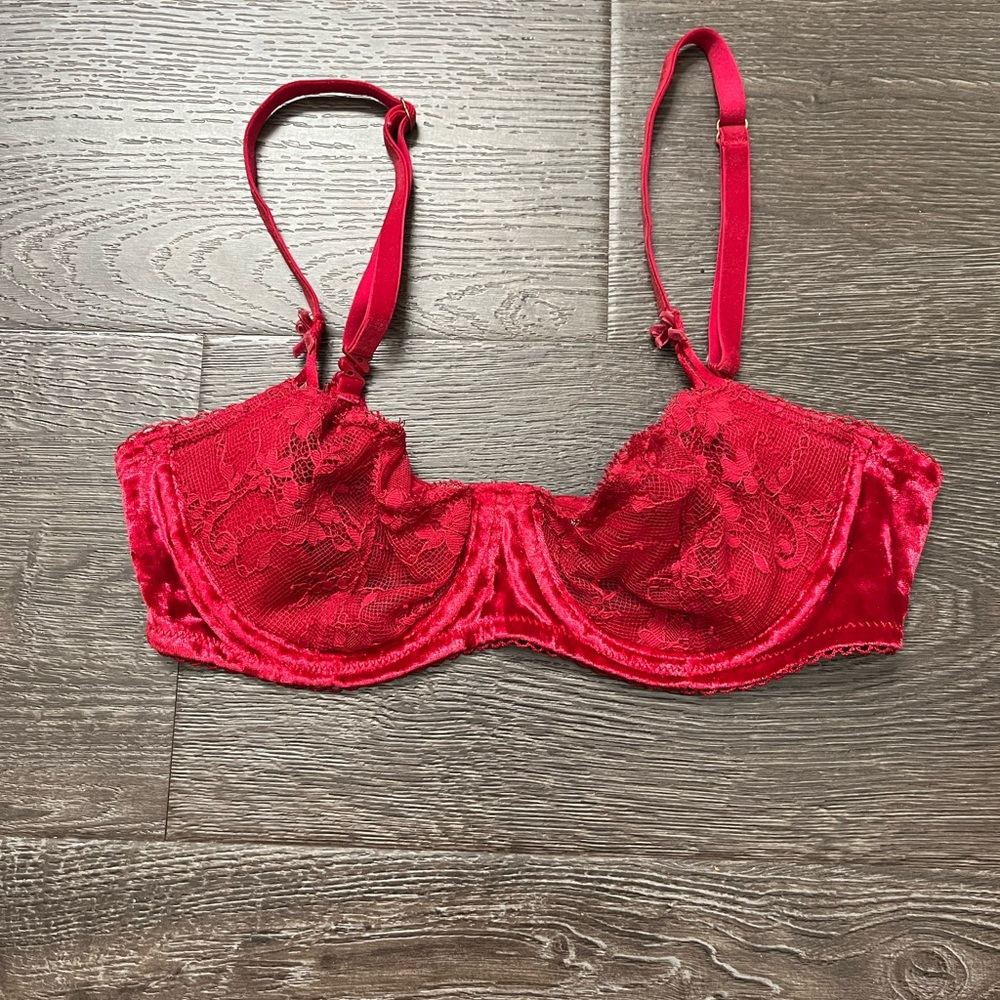 Victoria’s Secret velvet lace demi bra